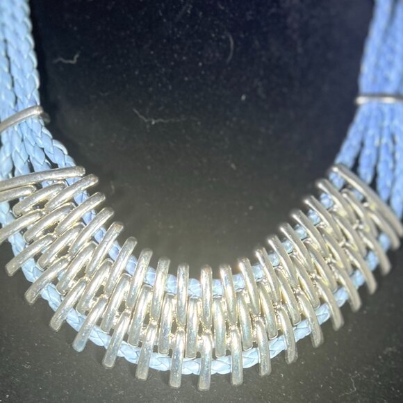 GUESS Silver-Tone Multi-Layer Blue Faux Leather Statement Necklace - Picture 1 of 5